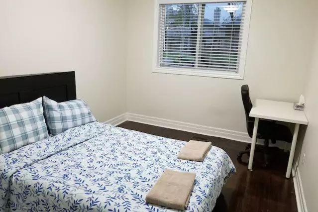 Private Rooms 5 Min Finch West Subway - York University Toronto Exteriör bild