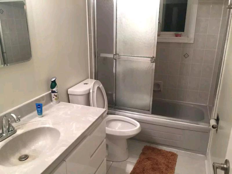 Private Rooms 5 Min Finch West Subway - York University Toronto Exteriör bild