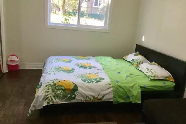 Private Rooms 5 Min Finch West Subway - York University Toronto Exteriör bild